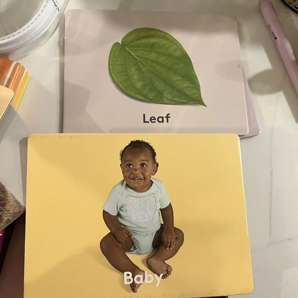 Lovevery Things I See For 7-8 Months Two-Sided Sensory Texture Cards